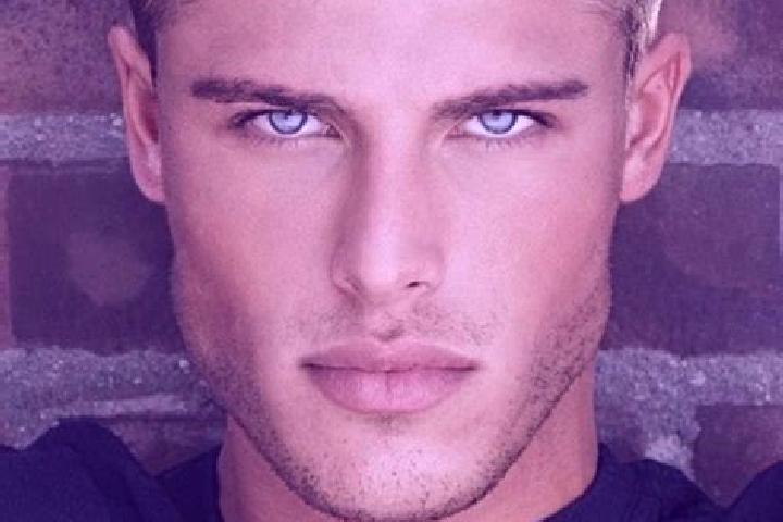 Ariana, 23, a dark blonde grey-eyed caucasian companion based in Petacciato. Offering Fetish, Duos, CIM. Available for incall and outcall, day and evening da...