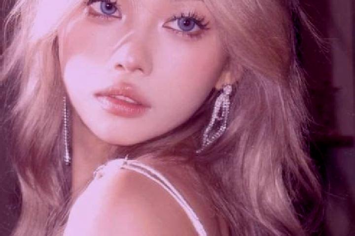 Ariana, 23, a platinum blonde grey-eyed asian companion based in Ariamsvlei. Offering 69, Travel Companion, Duos, BDSM. Available for incall and outcall, day...