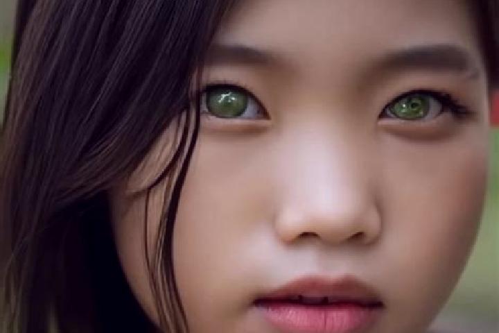 Ariana, 23, a red green-eyed asian companion based in Crestline. Offering Erotic Massage, BDSM, Fetish. Available for incall and outcall, overnight bookings ...