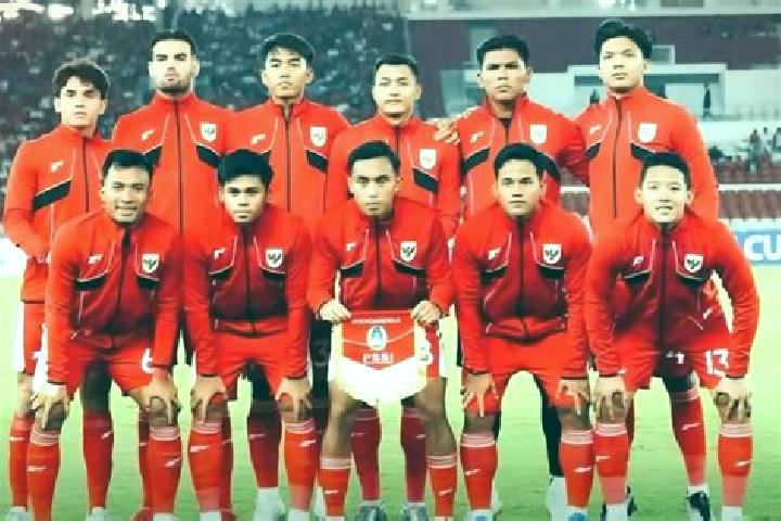 Ariana, 23 — Escort in Balongmulyo, Indonesia