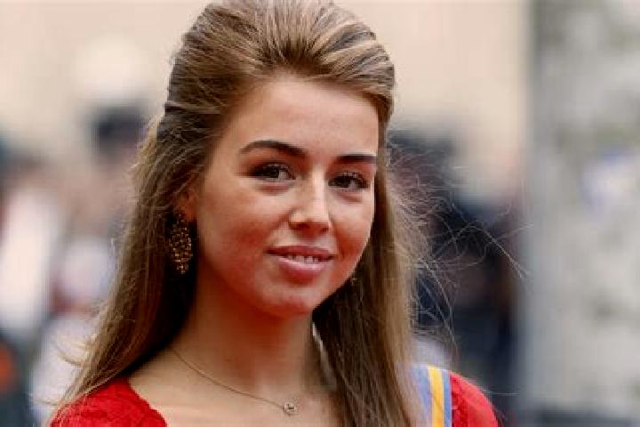 Ariana, 23 — Escort in Bierge, Spain