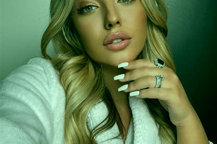 Ariana, 23 — Escort in Budisov, Czech Republic