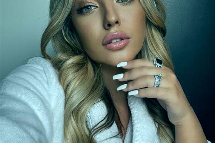 Ariana, 23 — Escort in Chapayevsk, Russia