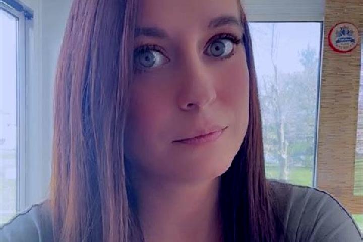 Ariana, 23 — Escort in Fortville, United States
