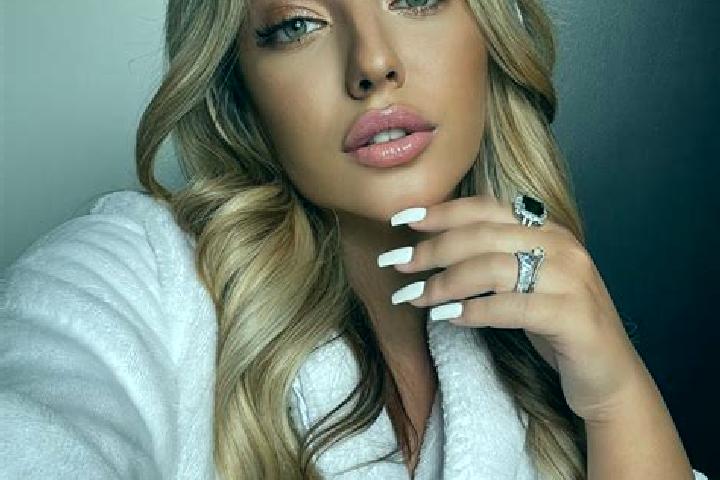Ariana, 23 — Escort in Karatobe, Kazakhstan