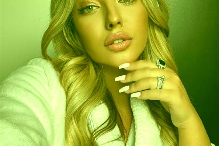 Ariana, 23 — Escort in Ligerz, Switzerland