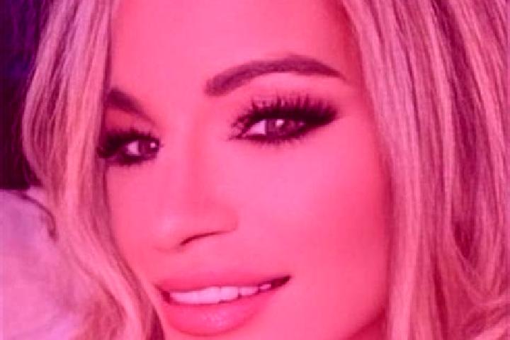 Ariana, 23 — Escort in Santa Maria, Mexico