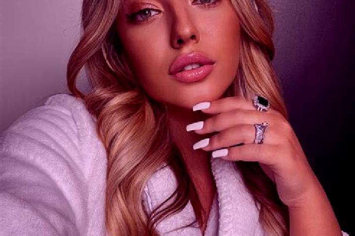 Ariana, 23 — Escort in Trzebownisko, Poland