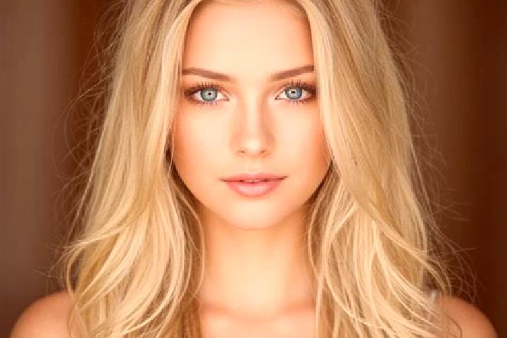 Ariana, 24, a blonde brown-eyed mixed companion based in Ginch i. Offering Overnight, Erotic Massage, Fetish, A-Level. Available for incall and outcall, day ...