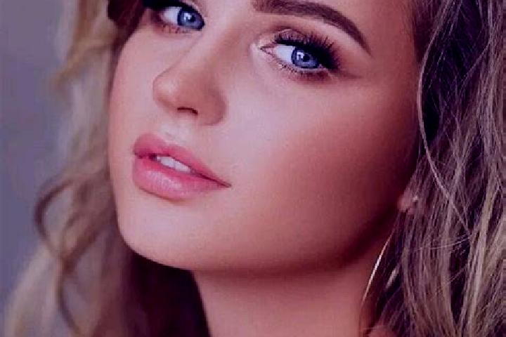 Ariana, 24, a dark blonde blue-eyed mediterranean companion based in Sotk. Offering GFE, Couples, CIM, Overnight. Available for incall and outcall, overnight...