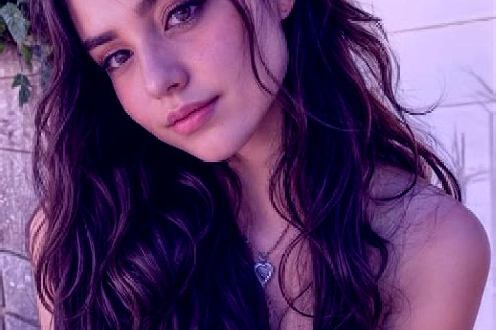 Ariana, 24, a red hazel-eyed middle eastern companion based in Vestbjerg. Offering Overnight, Dinner Date, Party Girl. Available for incall and outcall, day ...