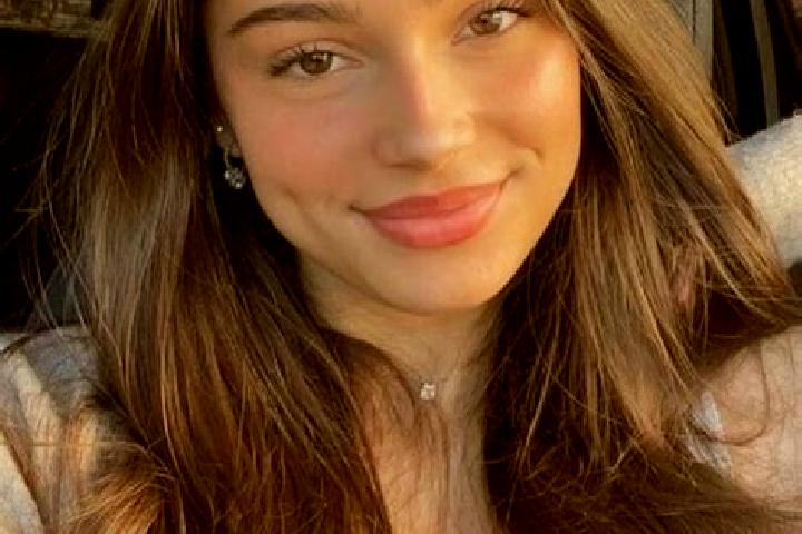 Ariana, 24, a red hazel-eyed slavic companion based in Wujiahe. Offering Duos, Overnight, Girlfriend Experience, Travel Companion. Available for incall and o...