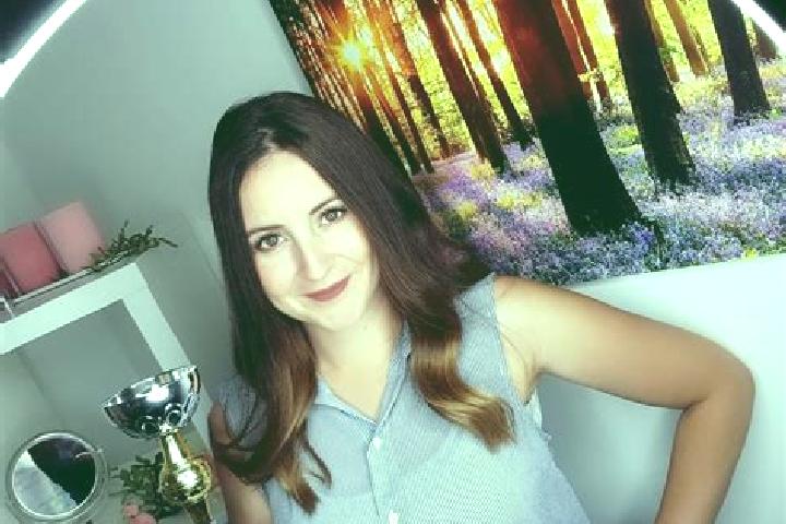 Ariana, 24 — Escort in Aurach am Hongar, Austria