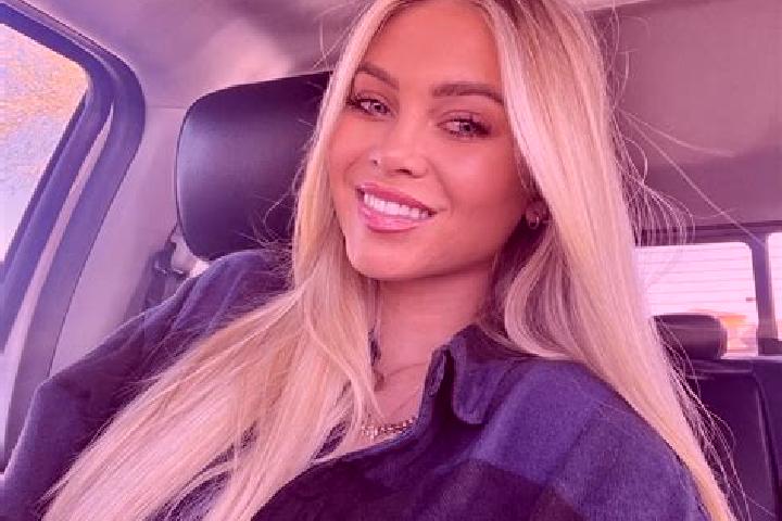 Ariana, 24 — Escort in Hailey, United States