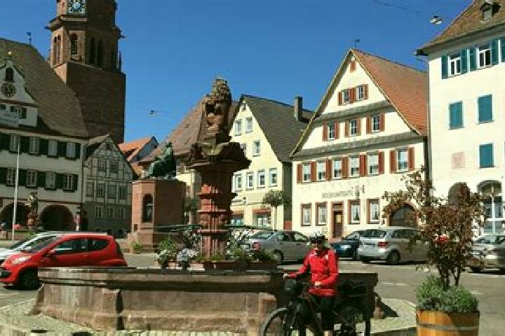 Ariana, 24 — Escort in Weissach, Germany