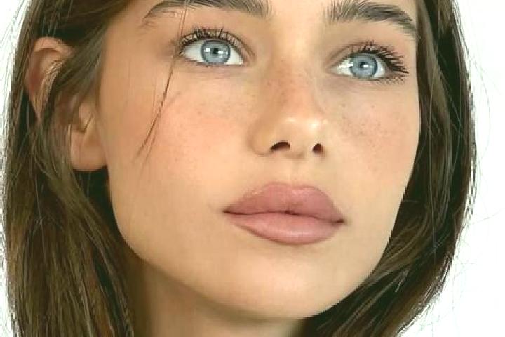 Ariana, 25, a brunette brown-eyed caucasian companion based in Xiluo. Offering Massage, Erotic Massage, Prostate Massage, Party Girl, Fetish. Available for i...