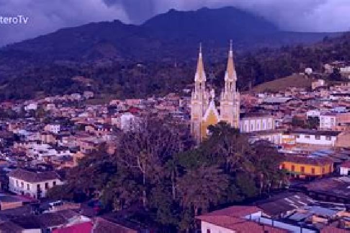 Ariana, 25 — Escort in Guacheta, Colombia