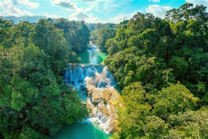 Ariana, 25 — Escort in La Cascada, Mexico