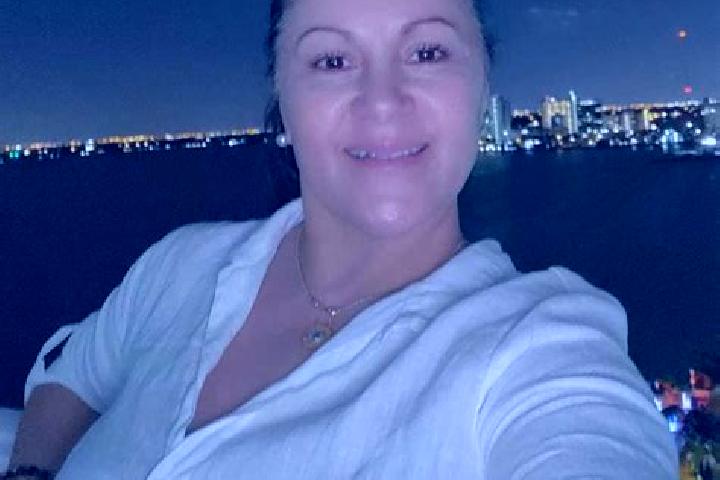 Ariana, 25 — Escort in Olympia Heights, United States