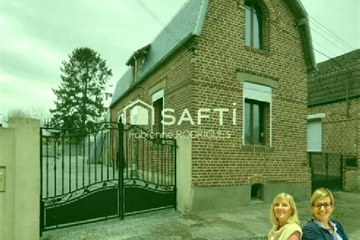 Ariana, 25 — Escort in Saint-Souplet, France