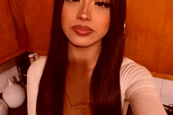Ariana, 26, a black grey-eyed latina companion based in Tchebloguhe. Offering Fetish, Dinner Date. Available for incall and outcall, overnight bookings avail...