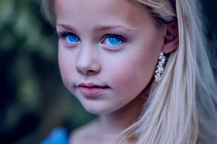 Ariana, 26, a blonde blue-eyed middle eastern companion based in Pathirappally. Offering Prostate Massage, Fetish, Erotic Massage, Roleplay. Available for in...