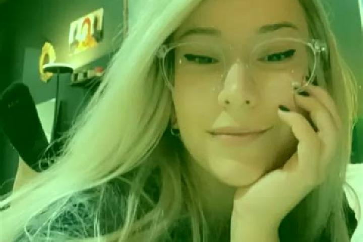 Ariana, 26, a blonde grey-eyed mixed companion based in Leechburg. Offering 69, Fetish, BDSM, CIM. Available for incall and outcall, day and evening dates.