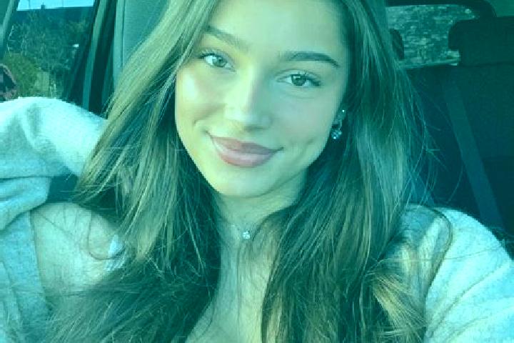 Ariana, 26, a brunette blue-eyed latina companion based in Caxton. Offering OWO, Deep French Kissing, Striptease, Travel Companion. Available for incall and ...