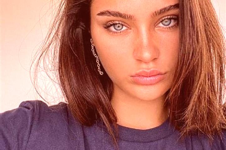 Ariana, 26, a brunette blue-eyed slavic companion based in Oboriste. Offering Overnight, CIM, Striptease, Prostate Massage. Available for incall and outcall,...