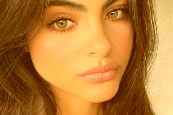 Ariana, 26, a chestnut dark-eyed indian companion based in Coutiches. Offering Striptease, Duos, Erotic Massage, 69. Available for incall and outcall, overni...