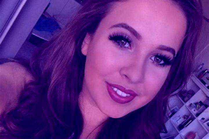 Ariana, 26, a dark blonde amber-eyed caribbean companion based in Nakapiripirit. Offering Prostate Massage, 69, Travel Companion, Dinner Date. Available for ...