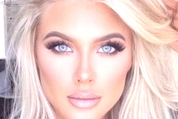 Ariana, 26, a platinum blonde brown-eyed middle eastern companion based in Petegem-aan-de-Schelde. Offering Deep French Kissing, Overnight, A-Level. Availabl...