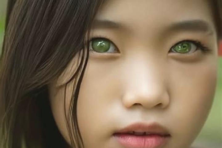 Ariana, 26, a red green-eyed asian companion based in Reino de Bandim. Offering Striptease, Couples, Roleplay. Available for incall and outcall, overnight bo...