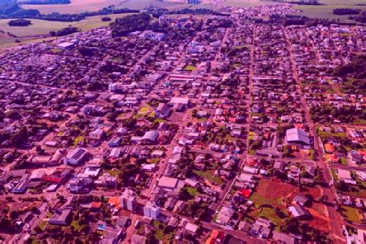 Ariana, 26 — Escort in Itapejara d Oeste, Brazil