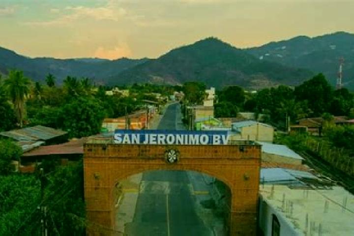 Ariana, 26 — Escort in San Jeronimo Totoltepec, Mexico