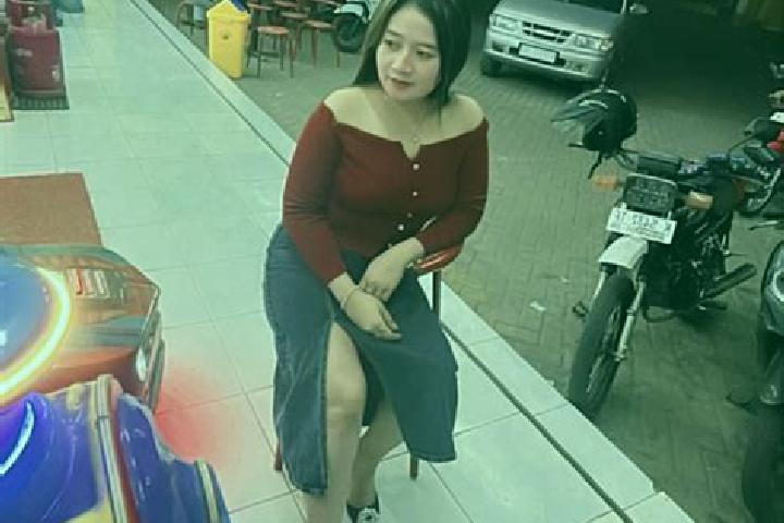 Ariana, 26 — Escort in Tambakromo, Indonesia