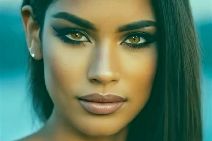 Ariana, 27, a black brown-eyed latina companion based in Shadbad-e Mashayekh. Offering Dinner Date, Massage, BDSM. Available for incall and outcall, overnigh...