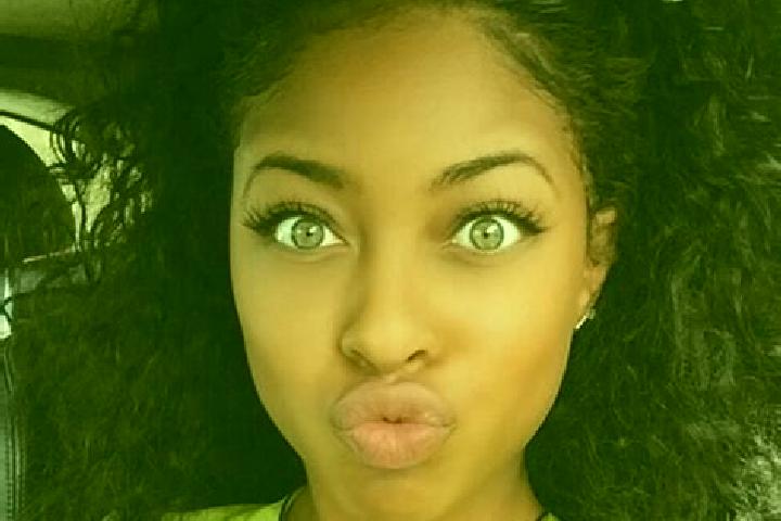 Ariana, 27, a black green-eyed ebony companion based in Mengjin. Offering OWO, Erotic Massage, Overnight, A-Level, Roleplay. Available for incall and outcall...
