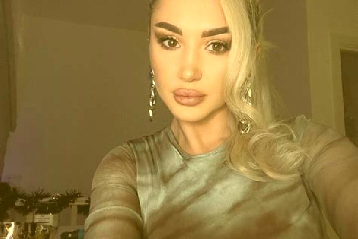 Ariana, 27, a blonde dark-eyed caucasian companion based in Donji Milanovac. Offering Overnight, Couples, BDSM, GFE. Available for incall and outcall, overni...