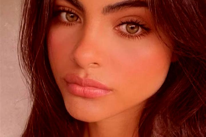 Ariana, 27, a brunette dark-eyed ebony companion based in Dijon. Offering Massage, CIM, Girlfriend Experience. Available for incall and outcall, day and even...