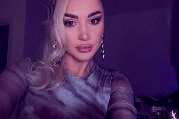 Ariana, 27, a chestnut blue-eyed slavic companion based in Oborniki Slaskie. Offering Travel Companion, BDSM, 69. Available for incall and outcall, overnight...