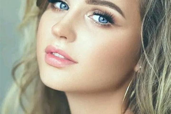 Ariana, 27, a dark blonde blue-eyed slavic companion based in Zhaogezhuang. Offering Girlfriend Experience, Travel Companion, Dinner Date, Striptease, BDSM. ...