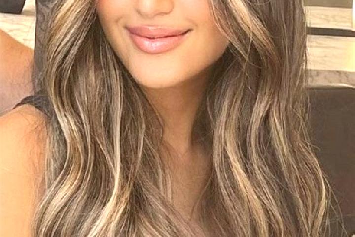 Ariana, 27, a dark blonde grey-eyed caucasian companion based in Forlev. Offering Dinner Date, OWO, Prostate Massage. Available for incall and outcall, overn...