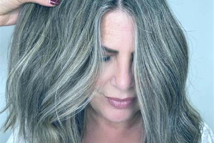 Ariana, 27, a dark blonde grey-eyed latina companion based in Villanueva de la Jara. Offering Dinner Date, Girlfriend Experience, Erotic Massage, OWO. Availa...