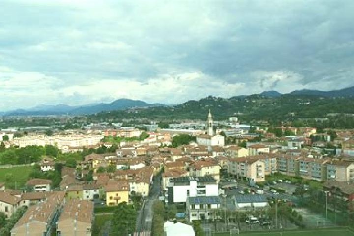 Ariana, 27 — Escort in Azzano San Paolo, Italy