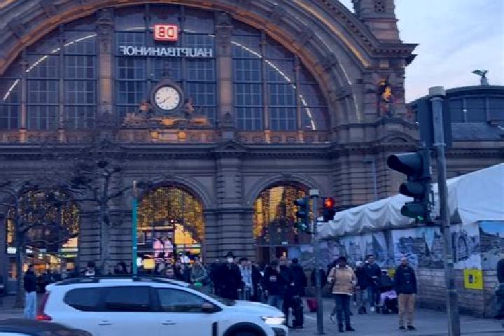 Ariana, 27 — Escort in Hauptbahnhof, Germany