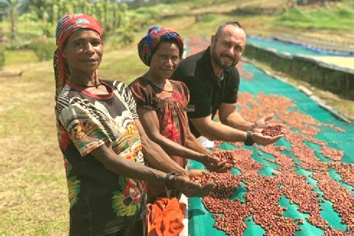 Ariana, 27 — Escort in Minj, Papua New Guinea