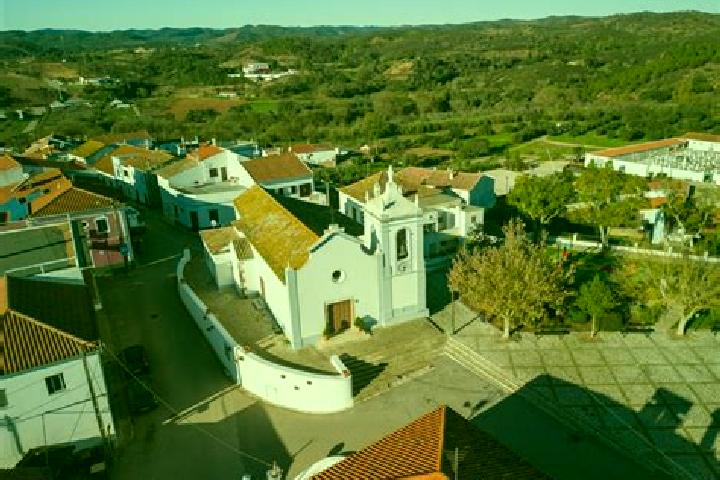 Ariana, 27 — Escort in Santo da Serra, Portugal