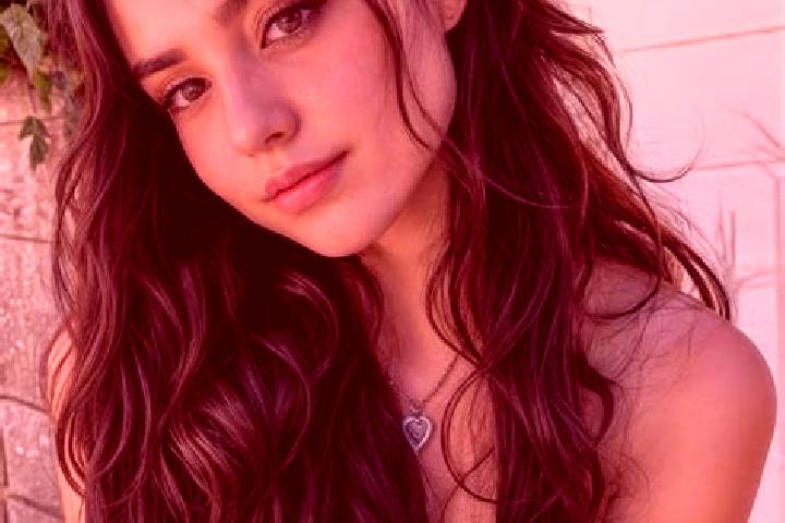 Ariana, 28, a auburn amber-eyed middle eastern companion based in Fornalutx. Offering Roleplay, OWO, Tantra, Striptease, Couples. Available for incall and ou...