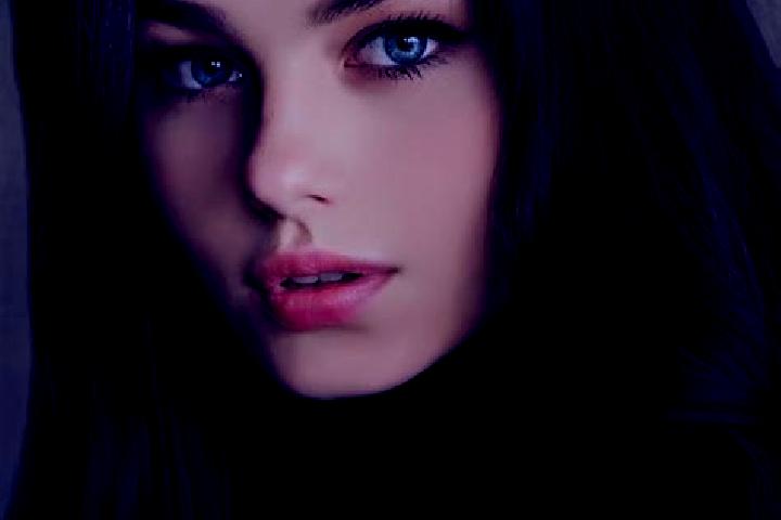 Ariana, 28, a black dark-eyed slavic companion based in Wallendorf. Offering Fetish, Striptease, Erotic Massage. Available for incall and outcall, day and ev...